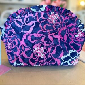 Large Katarina pink Quilted cosmetic bag